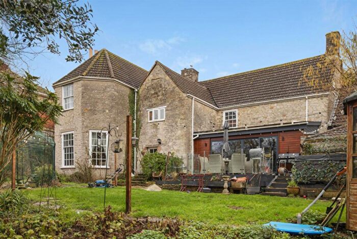 4 Bedroom Semi Detached House For Sale In Dorchester Road, Weymouth, DT3