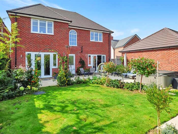 4 Bedroom Detached House For Sale In The Martingales, Newbold On Stour, Stratford-Upon-Avon, CV37