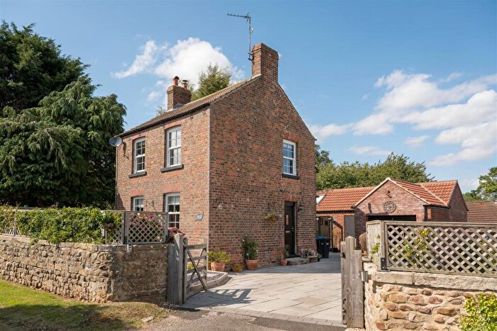 3 Bedroom Detached House For Sale In Chapel Lane, Marton Le Moor, Ripon, HG4