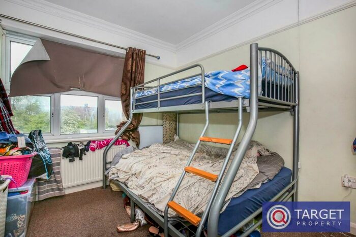 3 Bedroom Terraced House For Sale In Albany Road, Enfield, EN3