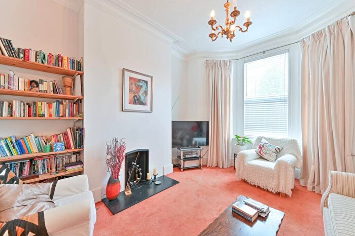 4 Bedroom Terraced House For Sale In Southampton Way, Peckham, London, SE5