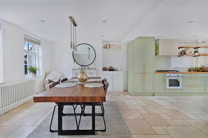 3 Bedroom Terraced House To Rent In Clifton Crescent, Peckham, SE15