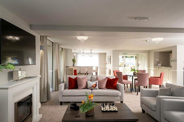 1 Bedroom Apartment For Sale In Nash Road, Westwood Cross, Margate, CT9