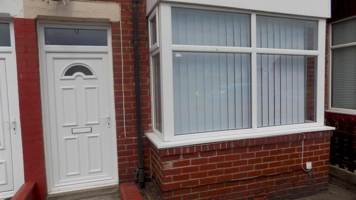 2 Bedroom Flat To Rent In West Park Road, South Shields, NE33