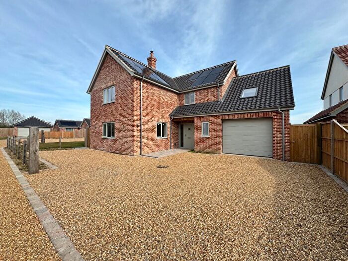 4 Bedroom Detached House For Sale In Hale Road, Ashill, IP25