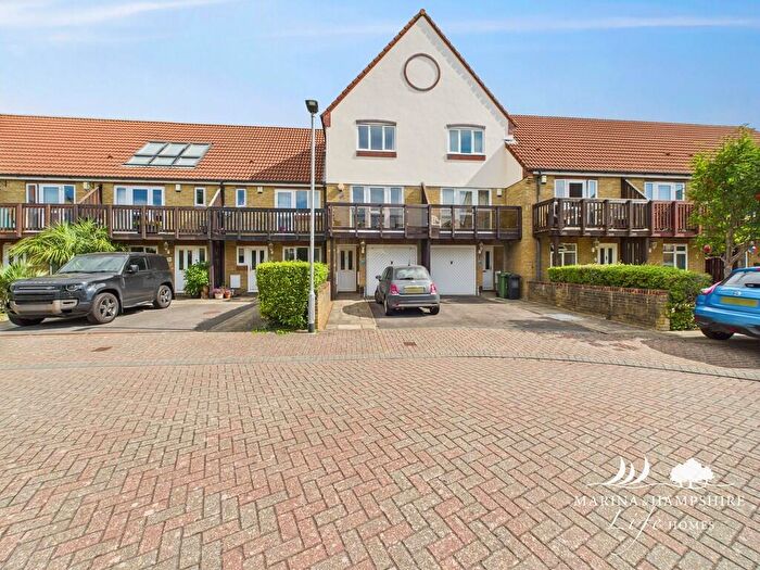 3 Bedroom Terraced House For Sale In Tintagel Way, Port Solent, PO6