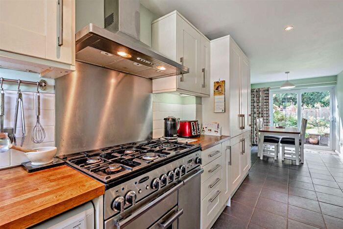 4 Bedroom Detached House For Sale In Poppy Close, Maidstone, ME16