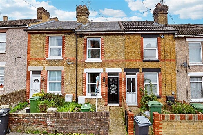 2 Bedroom Terraced House For Sale In Western Road, Maidstone, Kent, ME16