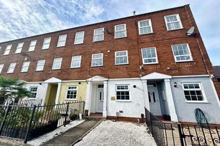 2 Bedroom Property To Rent In Wentworth Street, Wakefield, WF1