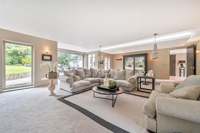 5 Bedroom Detached House For Sale In Ninhams Wood, Keston Park, BR6