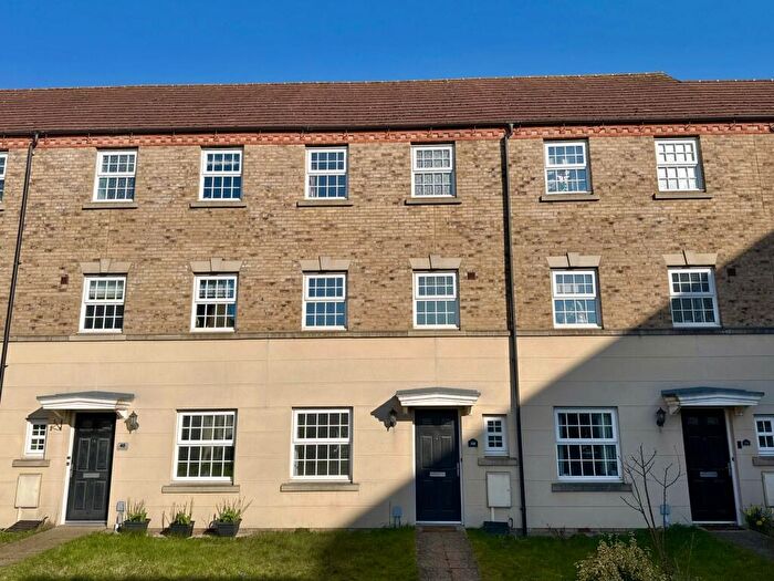 4 Bedroom Town House For Sale In Squirrel Chase, Witham St Hughs, LN6