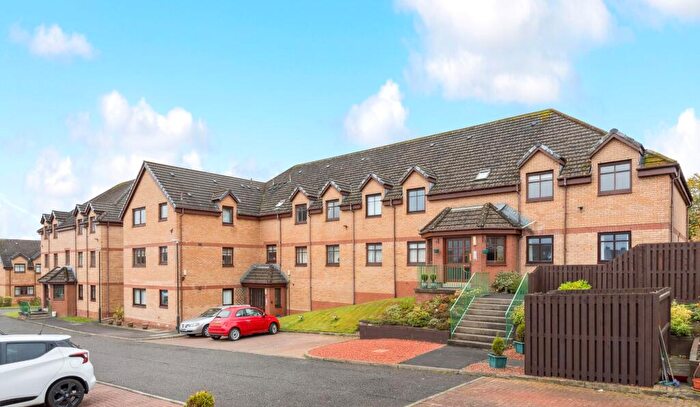2 Bedroom Flat For Sale In Ashbrae Gardens, Stirling, FK7