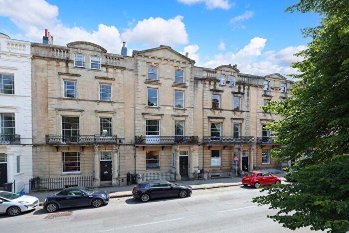 2 Bedroom Apartment For Sale In Gloucester Row | Clifton, BS8