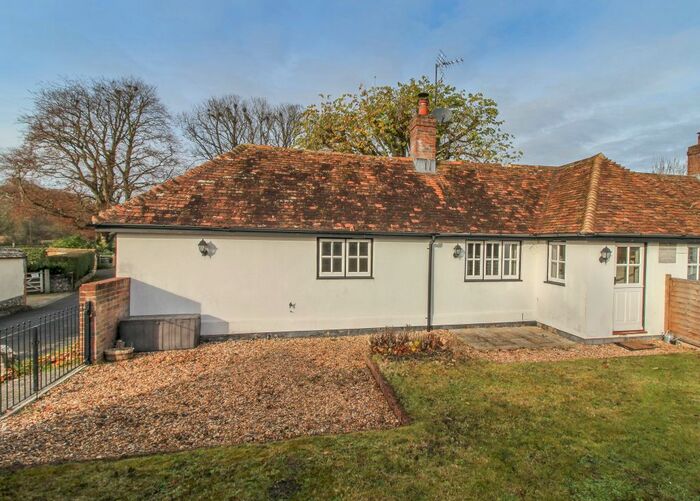 1 Bedroom Cottage For Sale In Boscombe Village, Salisbury, Wiltshire SP4