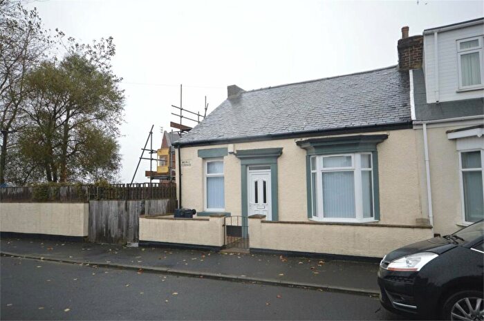 3 Bedroom Cottage To Rent In Merle Terrace, Sunderland, SR4