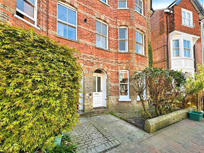1 Bedroom Flat For Sale In Lime Hill Road, Tunbridge Wells, Kent, TN1
