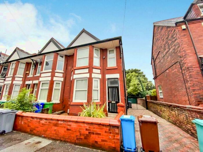 5 Bedroom End Of Terrace House To Rent In Beech Grove, Fallowfield, M14
