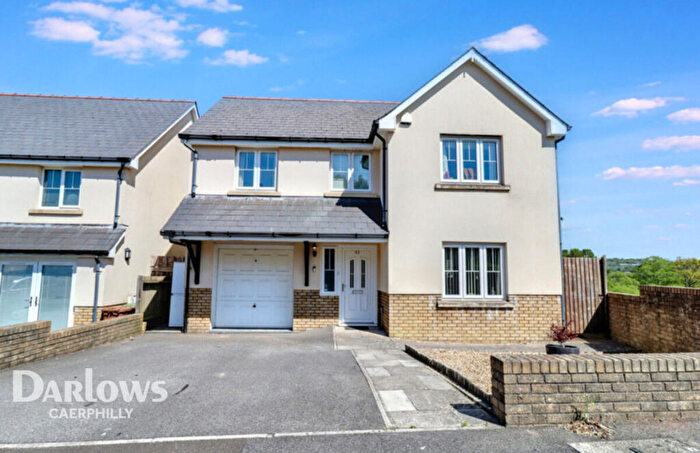 4 Bedroom Detached House For Sale In Valley View, Hengoed, CF82