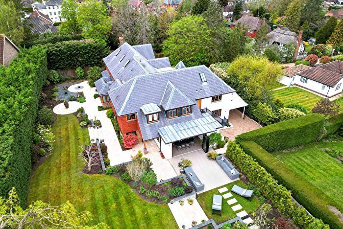 6 Bedroom Detached House For Sale In Glendene Avenue, East Horsley, KT24