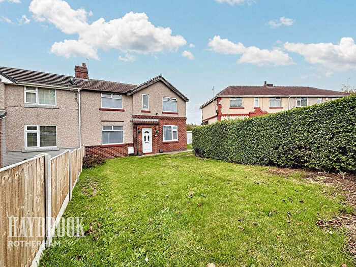 3 Bedroom Semi-Detached House For Sale In The Crescent, Rotherham, S66