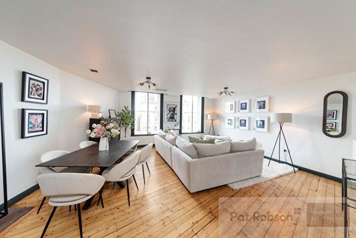 2 Bedroom Flat For Sale In Clayton Street West, Newcastle Upon Tyne, Tyne And Wear, NE1