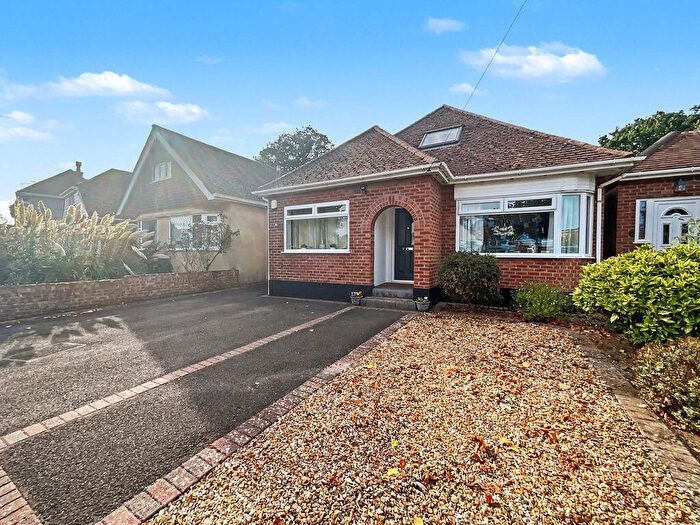 4 Bedroom Detached House For Sale In Christchurch, BH23