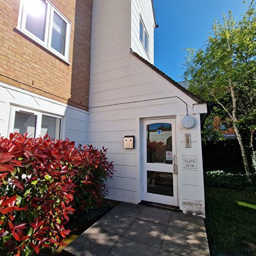 1 Bedroom Flat To Rent In Carolina Close, London, E15