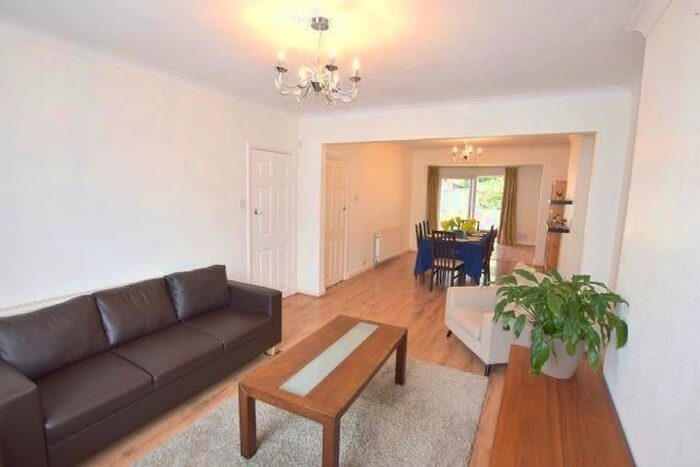 3 Bedroom Semi-Detached House To Rent In Nethercourt Avenue, London, N3