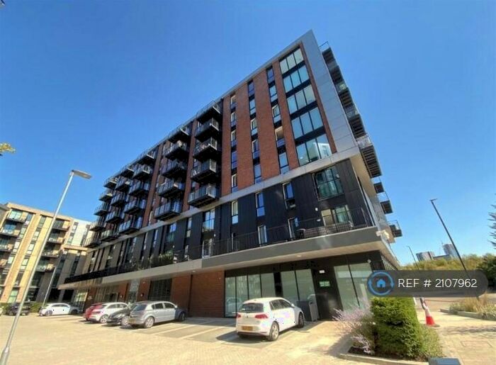 1 Bedroom Flat To Rent In Lockgate Square, Salford, M5