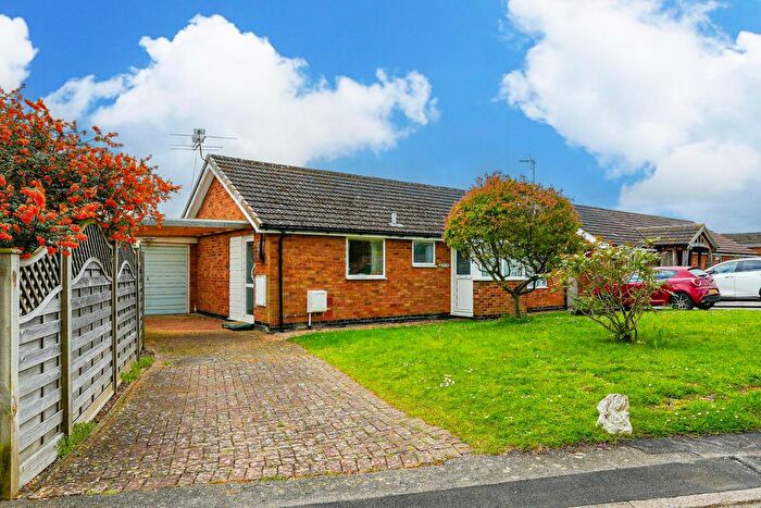 2 Bedroom Detached Bungalow For Sale In Bideford Green, Leighton Buzzard, LU7