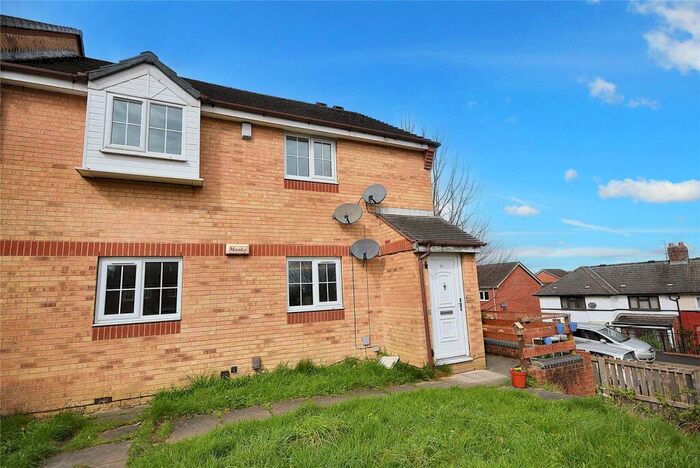 2 Bedroom Apartment To Rent In Wensleydale Mews, Armley, Leeds, LS12