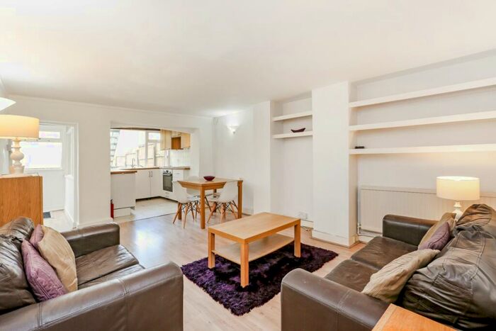 3 Bedroom Flat To Rent In Brondesbury Park London, NW2