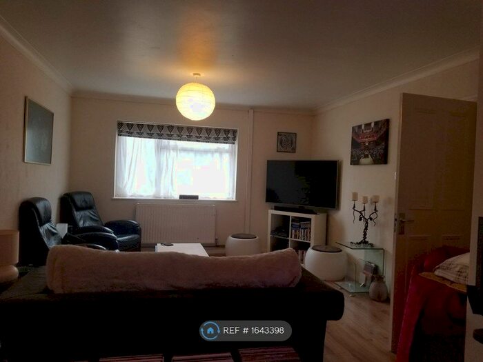 3 Bedroom Terraced House To Rent In Pheasant Drive, High Wycombe, HP13