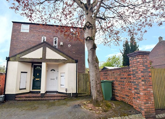 2 Bedroom Maisonette For Sale In Pageant Drive, Aqueduct, Telford, TF4