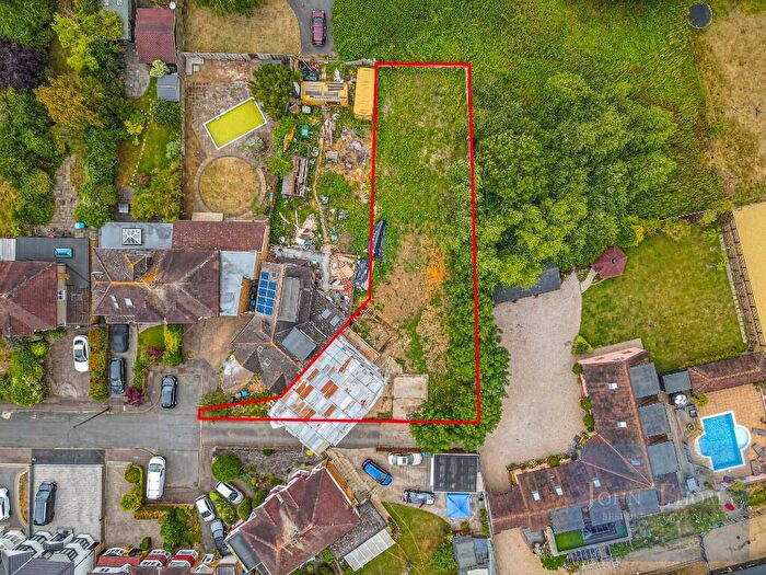 3 Bedroom Semi-Detached House For Sale In Whitehall Close, Chigwell, Essex, IG7