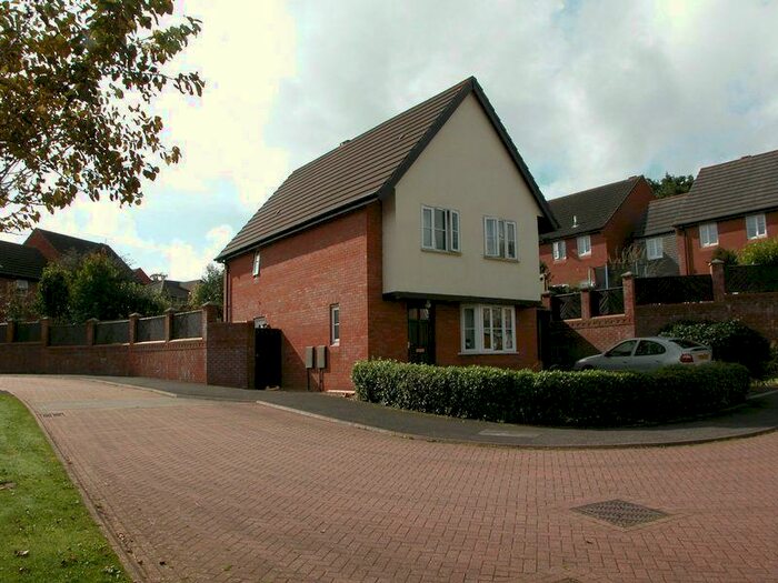 4 Bedroom Detached House To Rent In Glenfarm Crescent, Honiton, EX14