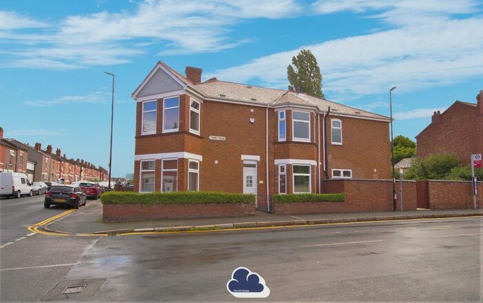 5 Bedroom End Of Terrace House To Rent In Terry Road, Coventry, CV1