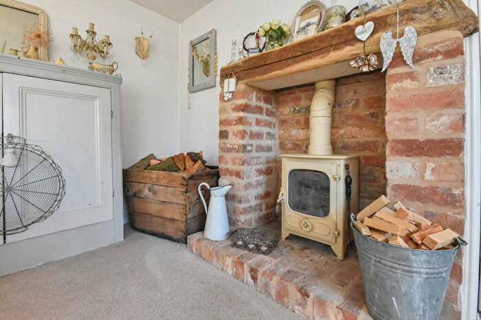 3 Bedroom Cottage For Sale In Main Street, Hickling, LE14
