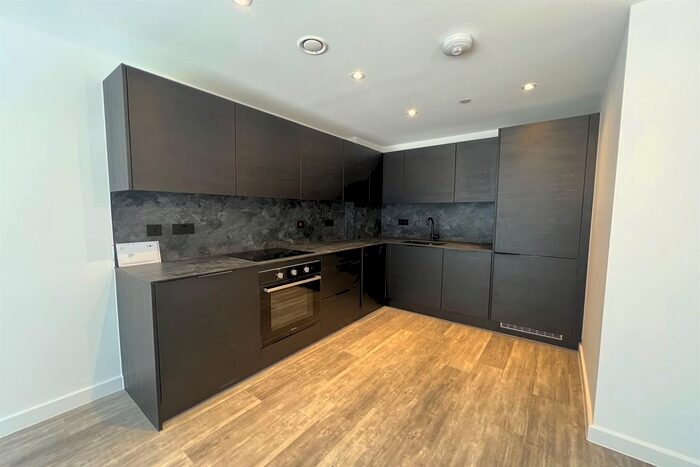 1 Bedroom Flat To Rent In Seymour Grove, Old Trafford, Manchester, M16