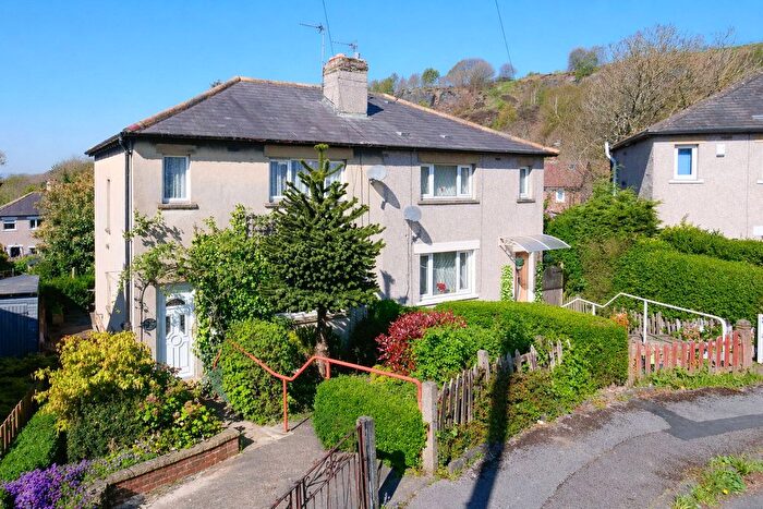 3 Bedroom Semi Detached House For Sale In Kingsley Crescent, Baildon, Shipley, West Yorkshire, BD17