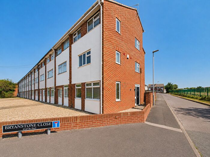 4 Bedroom House Of Multiple Occupation To Rent In Bryanstone Close, Cheltenham, GL51