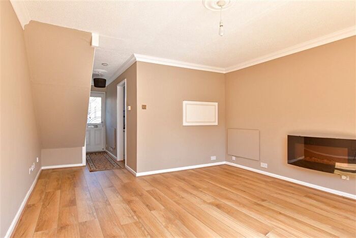 2 Bedroom End Terrace House For Sale In Nelson Road, Wouldham, Rochester, Kent, ME1