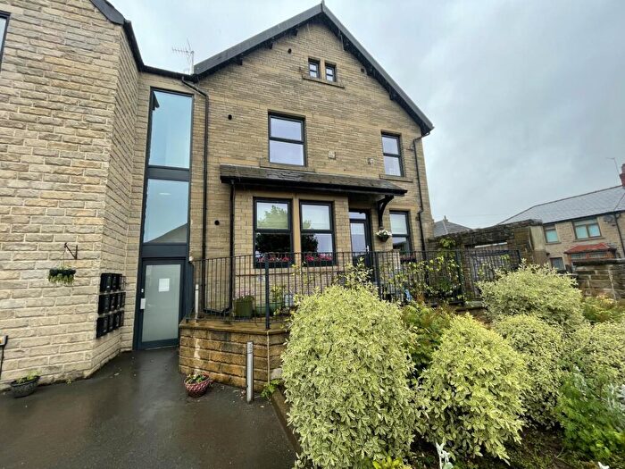 2 Bedroom Apartment For Sale In Lands House, Cromwell Close, Rastrick, Brighouse, Calderdale, HD6