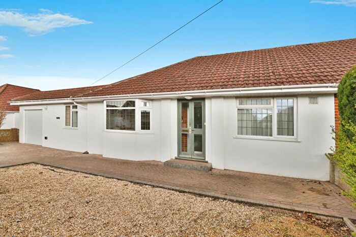 3 Bedroom Bungalow For Sale In Durdells Avenue, Bearcross, Bournemouth, Dorset, BH11