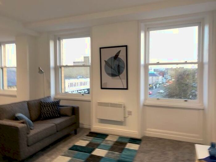 1 Bedroom Apartment To Rent In Eldon Place, Bradford, West Yorkshire, BD1