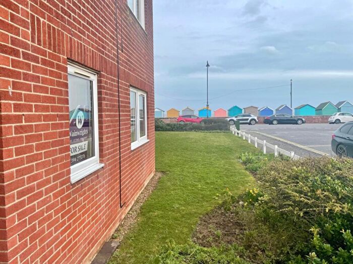 1 Bedroom Apartment For Sale In Landguard Court, Felixstowe, IP11