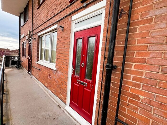 2 Bedroom Flat For Sale In Bellefield Street, Sheffield, S3