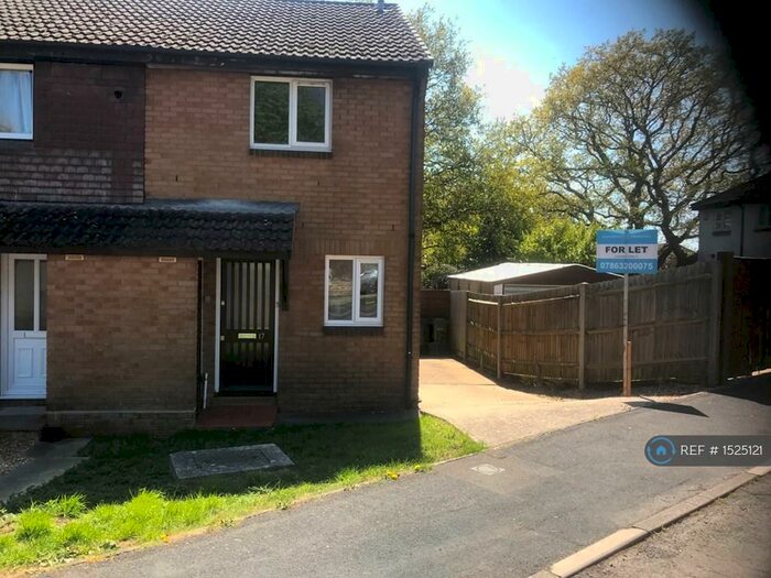 2 Bedroom Semi-Detached House To Rent In Humber Gardens, Bursledon, Southampton, SO31