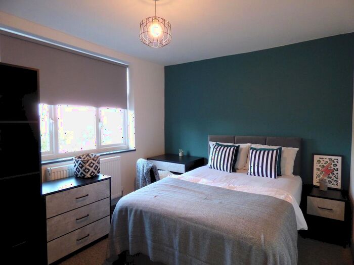 5 Bedroom Property To Rent In Toronto Road, Horfield, Bristol, BS7