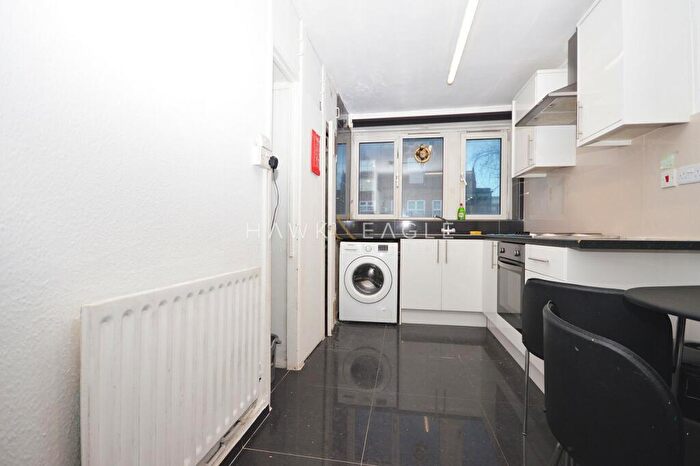 1 Bedroom Flat To Rent In Smithy Street, London, Greater London., E1
